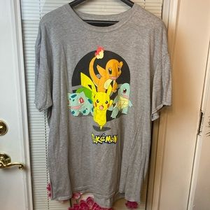 Pokémon men’s XXL gray T-shirt used